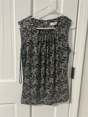Calvin Klein Black & Cream Geometric Pleated Sleeveless Blouse